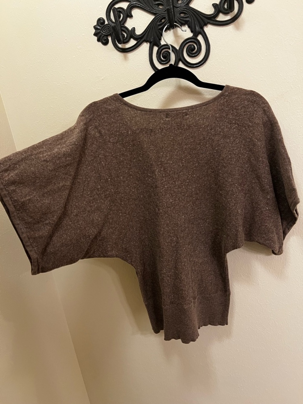 Banana Republic Chocolate Brown V-Neck Short Sleeve Sweater - Picture 5 of 5